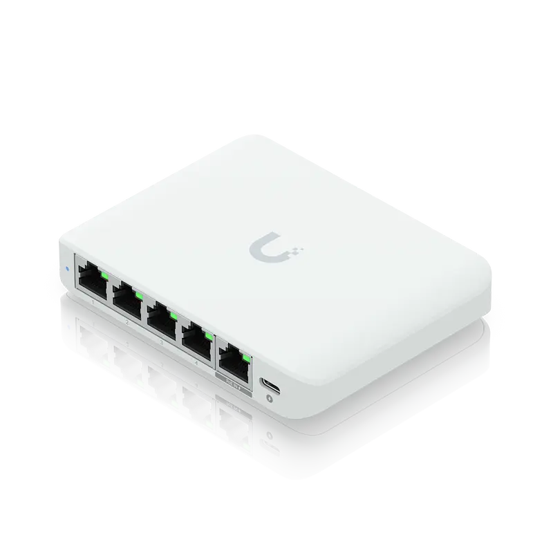 Compact, 5-port 2.5G switch