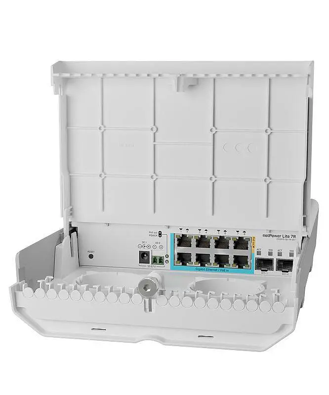 netPower Lite 7R with 8 x